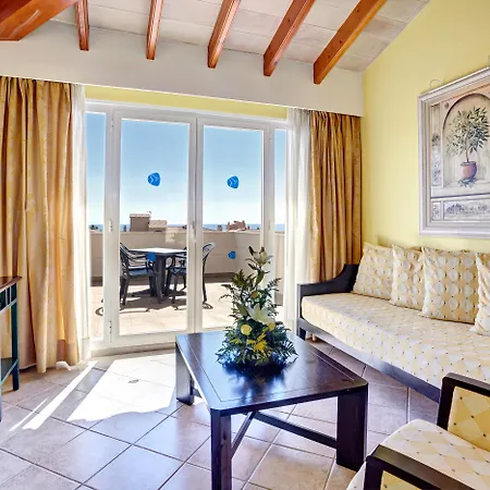 Grupotel Macarella Suites & Spa-3