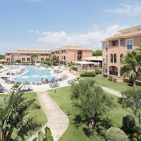 Grupotel Macarella Suites & Spa-3